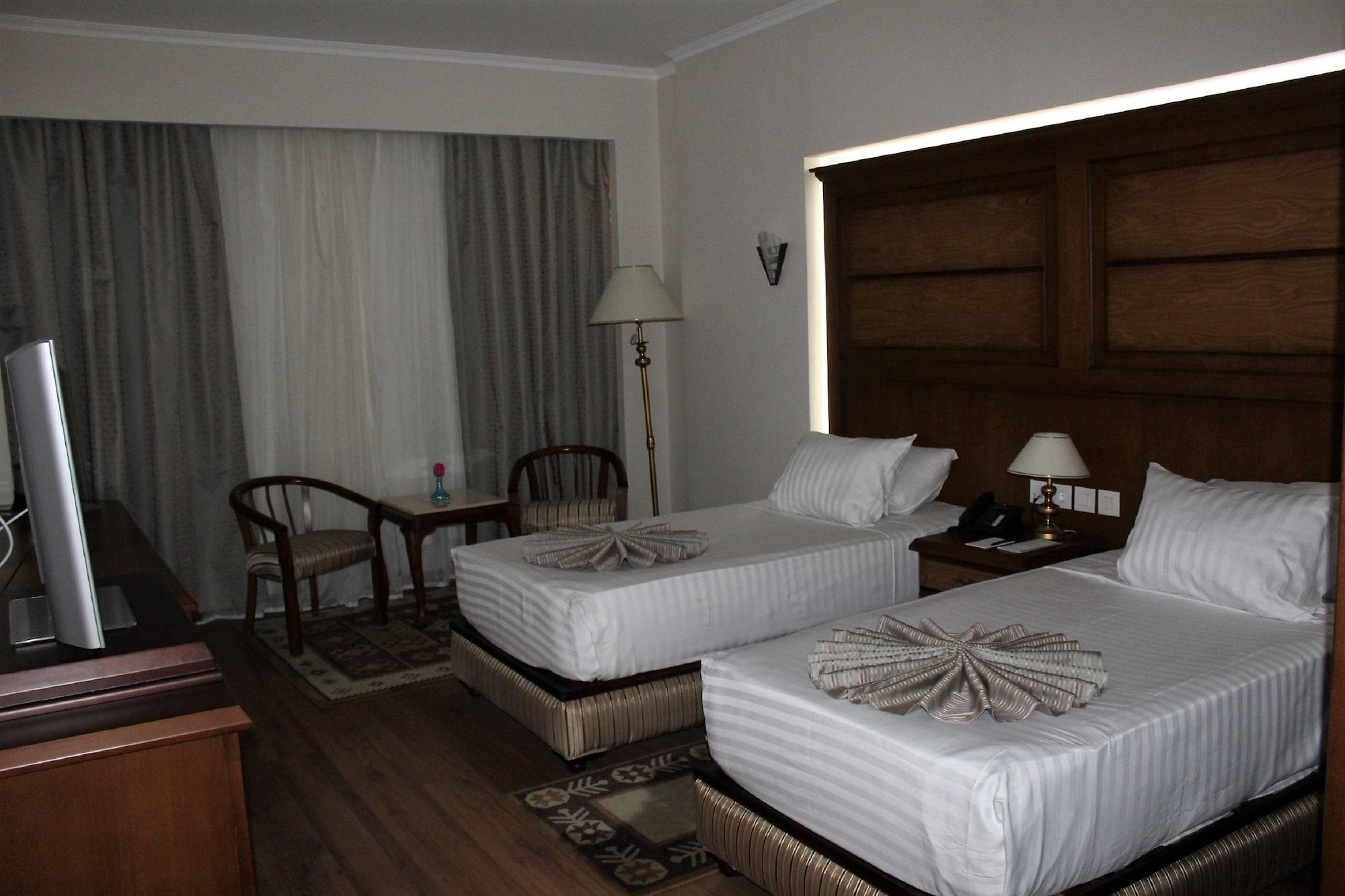 Cleopatra Otel 3*